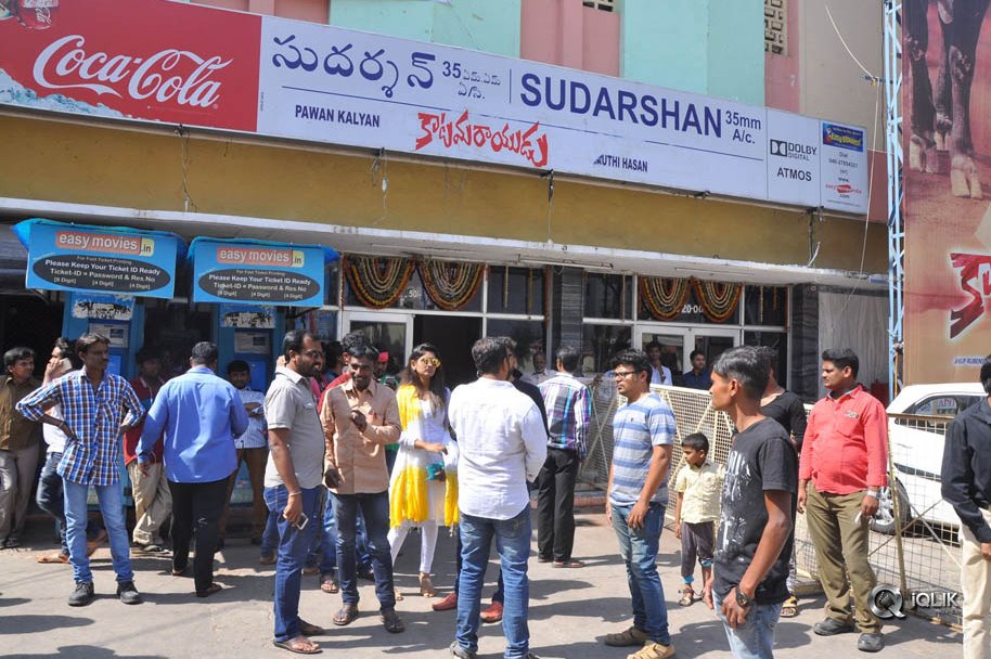 Katamarayudu-Movie-Release-Hungama-at-RTC-X-Roads